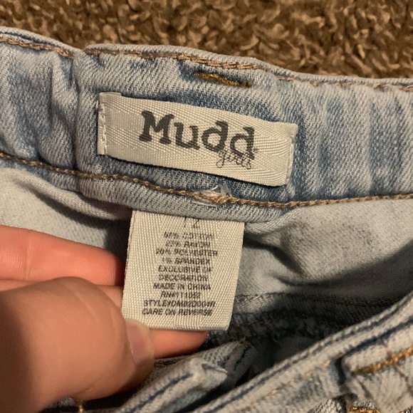 light blue shorts with pattern on the bottoms, elastic inside to change size - Picture 3 of 3